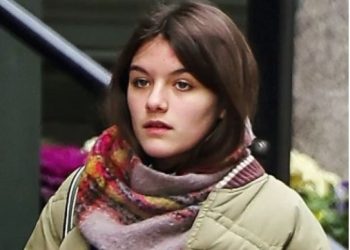 아버지 톰 크루즈 손절한 딸 ‘수리’, 대학 입학