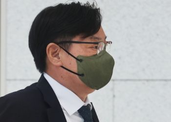 “이재명 불똥 민주, 사법부 통제 나서나”