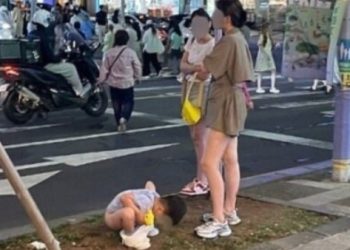 제주 도심 한복판서 똥을?…중국인들 왜 이러나