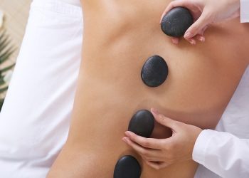 마사지 하다 돌변, 성폭행 … 스톤 마사지사