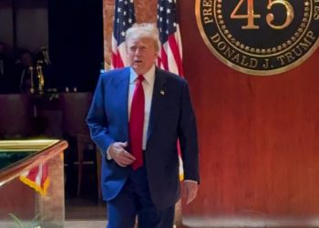 “미 대학서 학위취득 유학생, 영주권 부여해야”…트럼프, 파격 이민정책