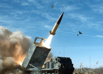 “우크라, 미국 제공 장거리미사일 사용” … 러, 주러 미국 대사 초치