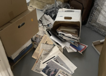 “트럼프, 기밀서류를 신문잡지와 함께 아무렇게나 보관”