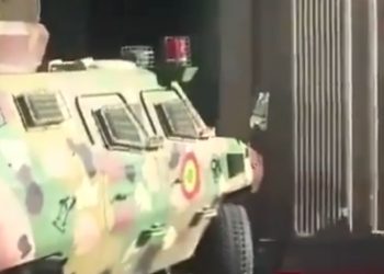 볼리비아 군 쿠데타 실패…대통령궁 진입 후 철수