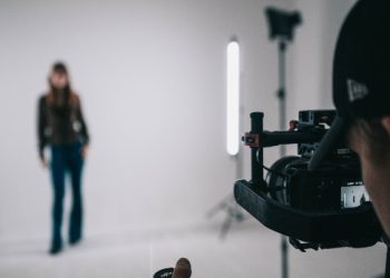 LA 사진작가, 미성년 남성모델 지망생들 성폭행