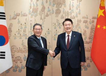 서울은 한중 안보대화, 평양은 북러 정상회담…’한반도 외교전’