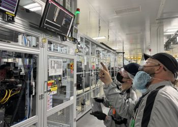 IRA에 한국 배터리업계, 미 점유율 1위 … “트럼프 당선되면?”