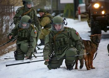 푸틴 “우크라에 러시아군 70만명 투입”