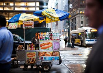 27달러만 내면 노점상 허가 … LA시, 수수료 95% 파격인하