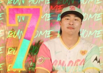 김하성, 시즌 8호 홈런 포함 2안타 2타점 3득점 맹활약