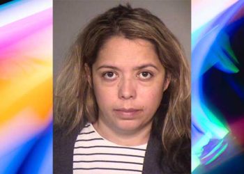 간 큰 여경리 체포…보석쇼핑, 베가스여행에 75만 달러 횡령