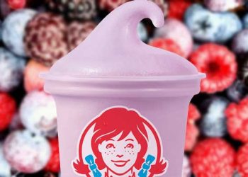 웬디스 여름메뉴 ‘트리플 베리 프로스티’ 시즌 시작