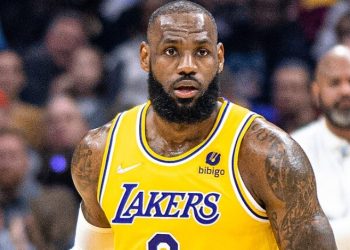 르브론 제임스, 레이커스와 1억 400만달러 재계약