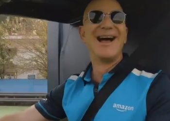 베조스, 아마존 주식 134억 달러 어치 매각