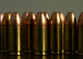 그로서리 마켓에 탄약자판기, 달걀·우유와 나란히 판매