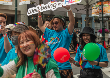 “수술 없이 남자 성기 있어도 여자” 인정