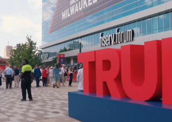 경찰, 밀워키 공화당 전당대회 인근서 흉기꺼낸 노숙자 사살