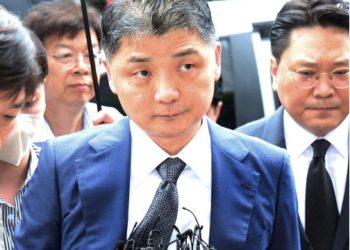 ‘창사 이래 최대 위기’ 카카오 창업주 김범수 구속