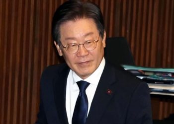 이재명 “내가 법정 갇히게 생겼다”