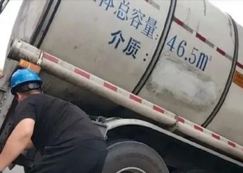 또 중국??…액화석탄 트럭 세척 없이 식용유 운반