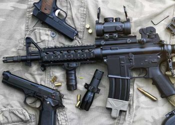 캘리포니아 여성, 러시아로 미 첨단무기 불법수출