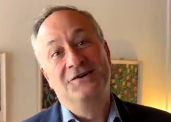 해리스 남편 “첫 결혼 시기 외도한 적 있다” 인정