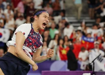 ‘배드민턴 퀸’ 안세영, 28년 만의 여자단식 ‘금빛 스매시’