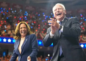 “주식·부동산 전무” vs “천만달러 자산가”…부통령 후보 ‘극과 극’