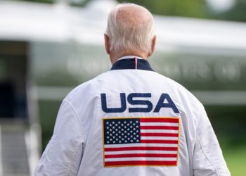 바이든, 11월 대선까지 무대에서 사라진다.