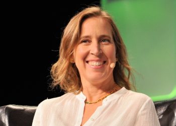 ‘유튜브 주역’ 수전 워치스키 폐암 투병 중 별세 … 향년 56세