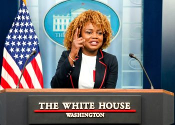 “바이든도 팁 세금 부과 폐지 지지…법안통과 시 즉시 서명”