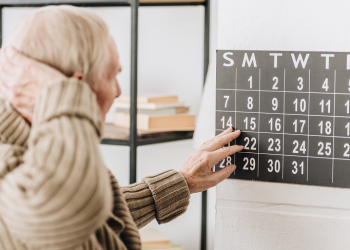 5시간 이상 TV 시청…치매 위험 50% 높인다