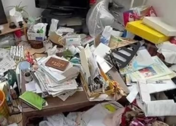 청소하다 기절할 뻔…10년전 실종된 엄마, 방에서 발견