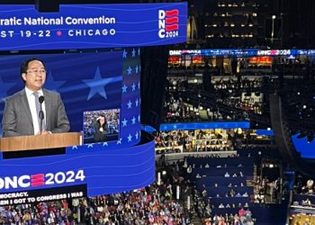 아시아계 커뮤니티 “해리스에 기대와 흥분” … 한인들, 트럼프에 가장 부정적