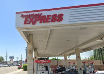 채스워스 주유소 묻지마 총격 … 주유 중 운전자에 공기총 사격