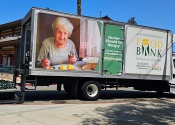 [알림] 시니어센터 27일(화) 8월 푸드뱅크 …60세 이상 선착순 224명