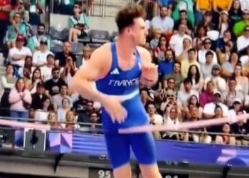 팔로워 9만명 급증 이유가 중요부위 노출?