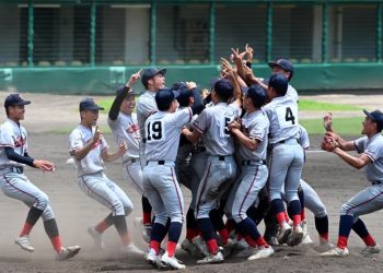 재일 한인 학교,  첫 고시엔 결승 진출…한국어 교가 중계