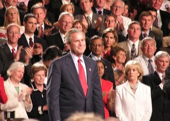 부시·롬니 등 ‘공화당 거물’ 보좌진 200여명, 해리스 지지 선언