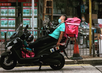 “중국 경제 개방 40년 역사 최대 위기 봉착”-NYT