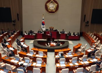 “계엄설 이재명, 괴담정치 나치에서 배웠나”