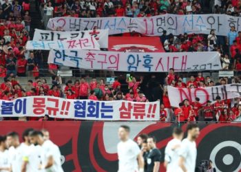 최악의 졸전 ‘홍명보팀’, 이럴려고 감독했나 … 경기내내 야유 쏟아져