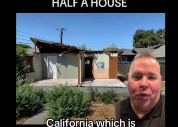 [화제] 기 막힌 LA 집값 … 부서지고 남은 반쪽짜리 집 50만달러