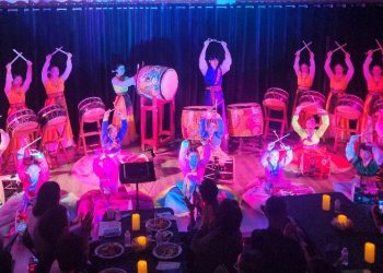 김응화 무용단 이전 그랜드오프닝 성황