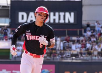 ‘우승 매직넘버 1’ KIA, 김도영은 36·37호포 폭발