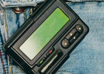 헤즈볼라 무선호출기 1천여대 동시폭발 … 2800여명 사상