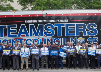 회원 1300만명 팀스터 트럭노조, 대선 중립선언