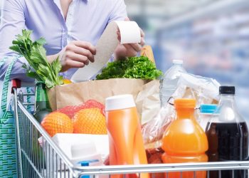 마켓 비닐봉지 제공 전면 금지 … 뉴섬 주시사, SB1053 서명, 2026년 발효