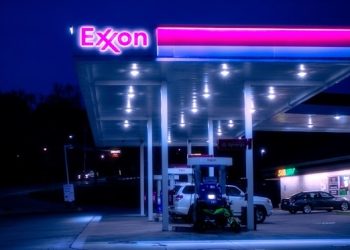 캘리포니아, 엑손모빌 고소…”플라스틱 재활용은 거짓”