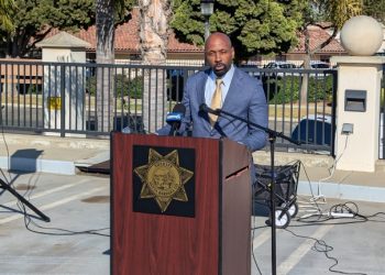 산타바바라 법원 사제폭탄 투척, 6명 부상 … 기소 분풀이?